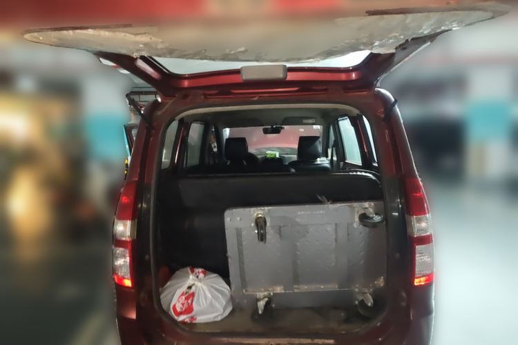 Used Wuling Hongguang 2013 1.5L Base Version Trunk