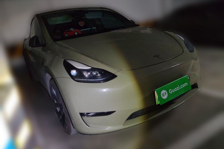 Used Tesla Model Y 2023 Long-Range All-Wheel-Drive Version