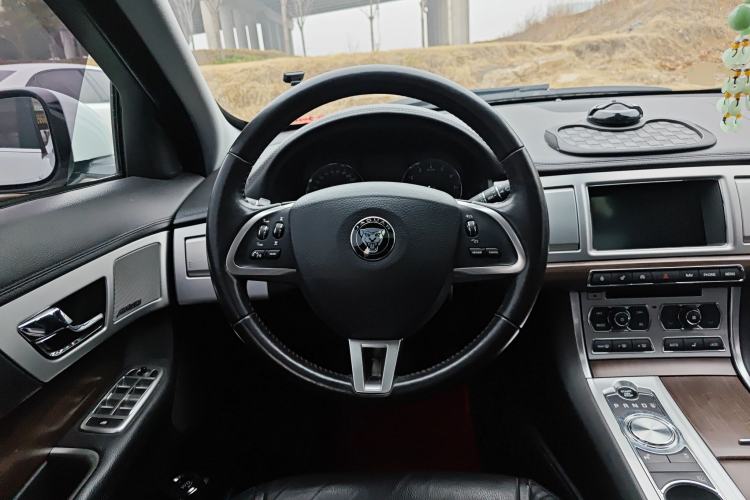 Used Jaguar XF 2015 XF 2.0T Prestige Edition
