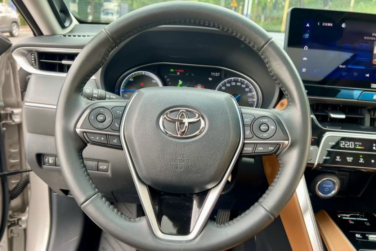 Used Toyota Venza 2022 Dual-Engine 2.5L CVT Two-Wheel Drive Prestige Edition Interior 7