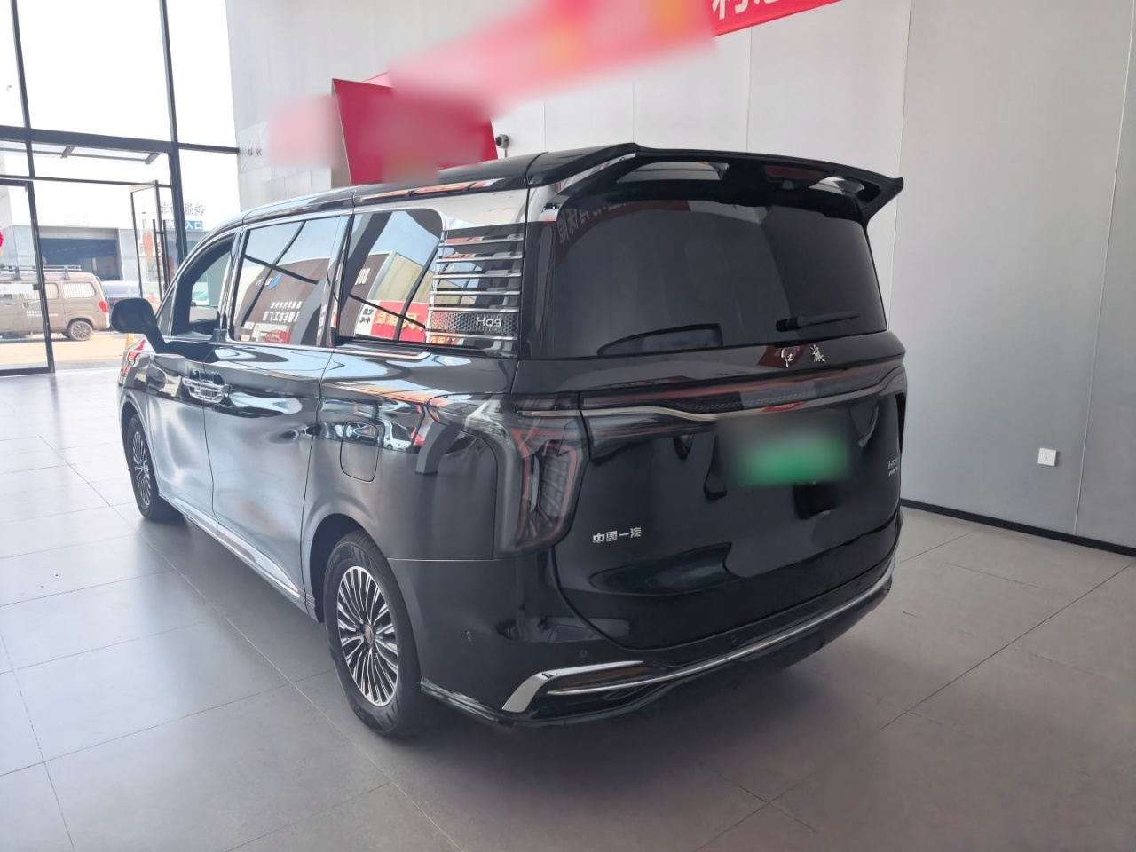 Hongqi HQ9 PHEV 2026 Model 2.0T Four-Wheel Drive Luxury Edition — снимка 7