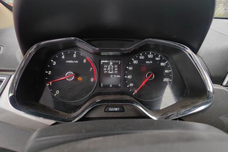 Used Baojun 310W 2017 1.5L Manual Fashion Model China V