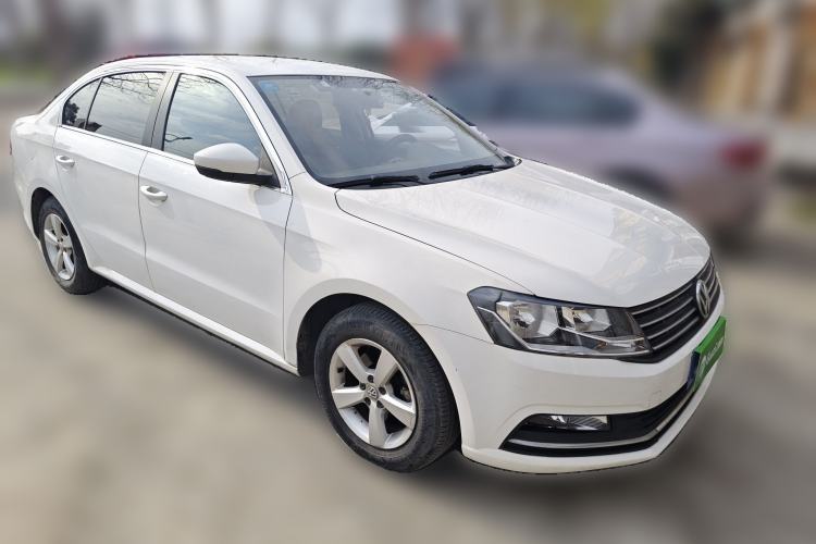 Used Volkswagen Lavida 2015 1.6L Automatic Fashion Edition