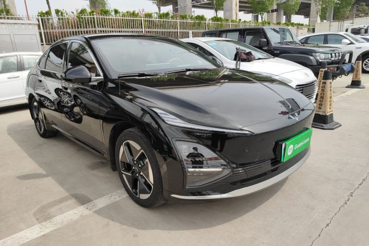 Used Wuling Xingguang 2025 610 km Smart Flagship Version Front Right 45 Deg