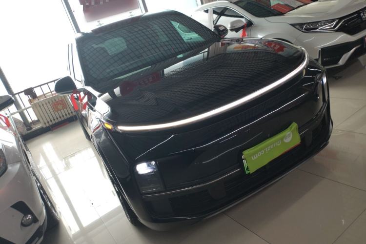 Used Li Auto L8 2023 Pro Model Front Right 45 Deg