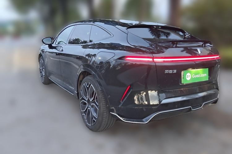 Used Avatr 11 2023 Harmony 90° Four-Wheel Drive Version
