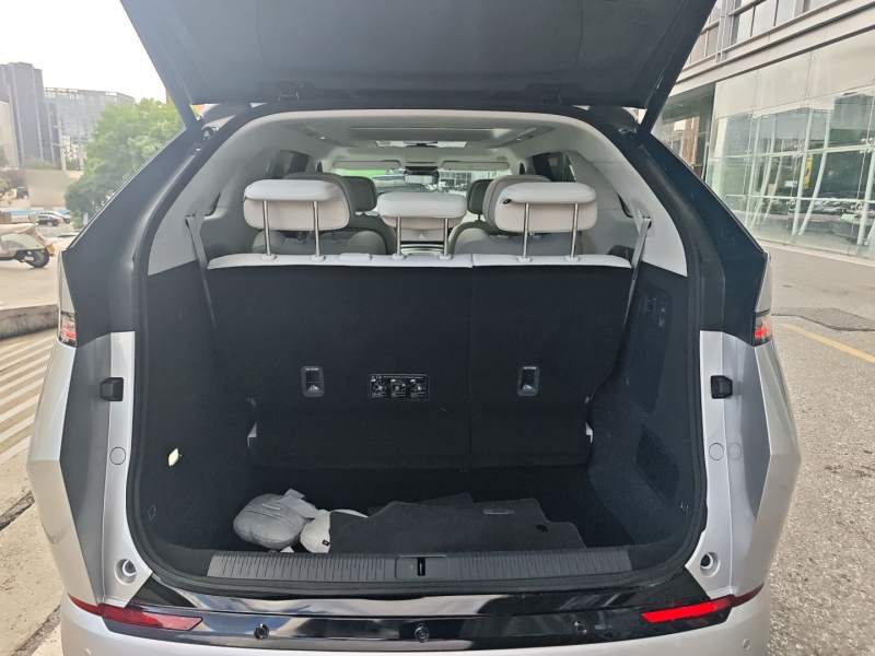 Used XPeng X9 2026 Model—Range-Extended Version 1602 Ultra — 18