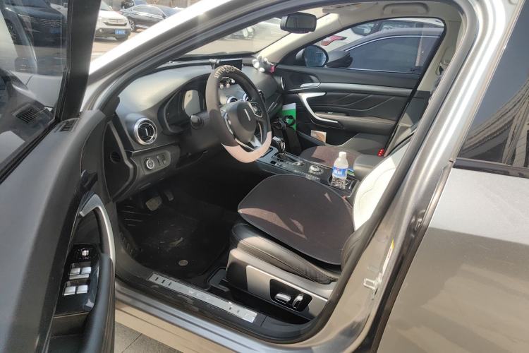 Used Wey VV7 2017 2.0T Ultra-Luxury Version
