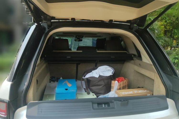 Used Land Rover Range 2016 3.0 SC V6 Vogue Trunk