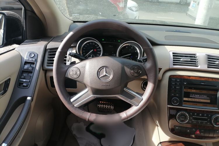 Used Mercedes-Benz R-Class 2011 R 300 L Luxury Model