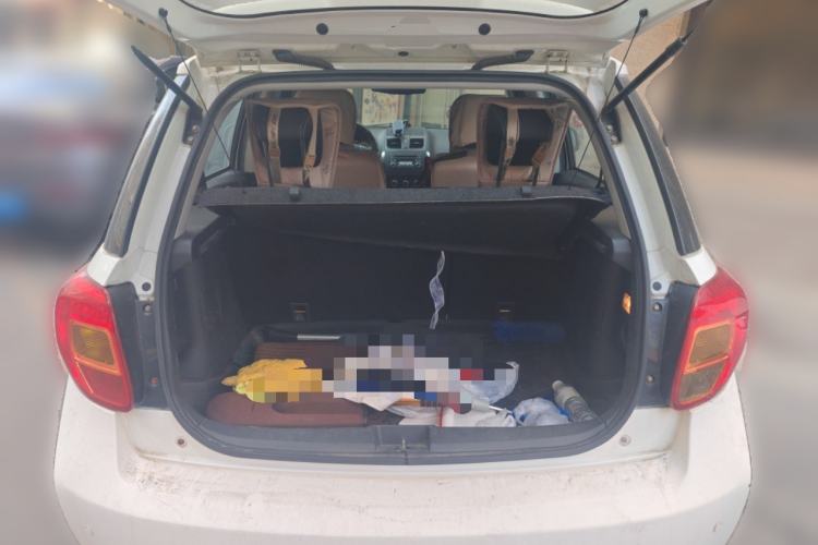 Used Suzuki SX4 2013 1.6L Automatic CoolRide Model Trunk