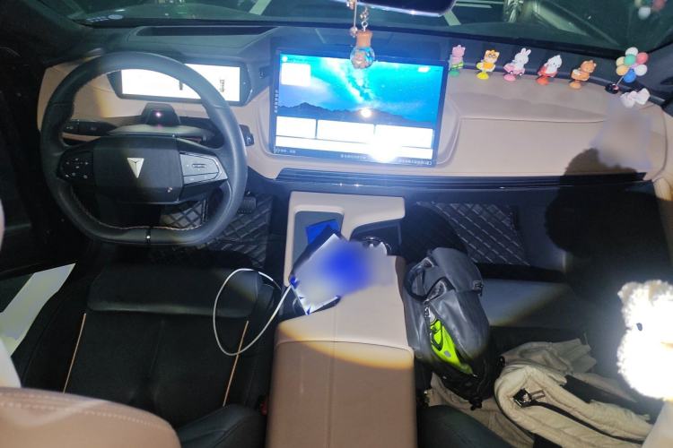Used Deepal SL03 2022 1.5L 1200 Extended-Range Version Interior 2