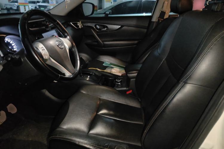 Used Nissan X-Trail 2014 2.5L CVT Luxury Edition 4WD
