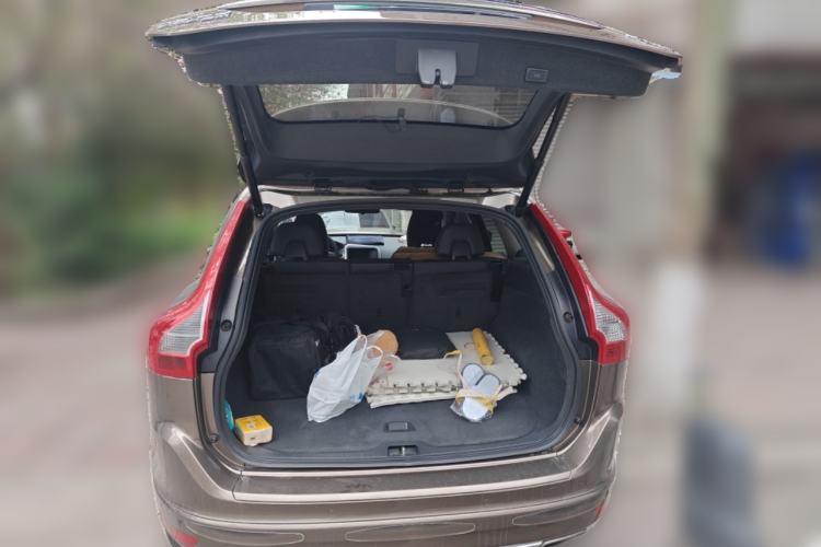 Used Volvo XC60 2017 T5 AWD Smart Upgrade Model