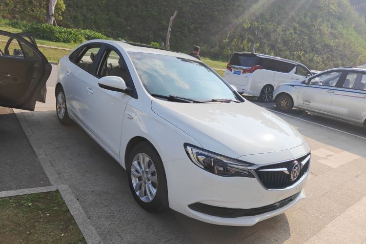 Used Buick GT 2019 15T Dual-Clutch Connected Elite Model China VI
