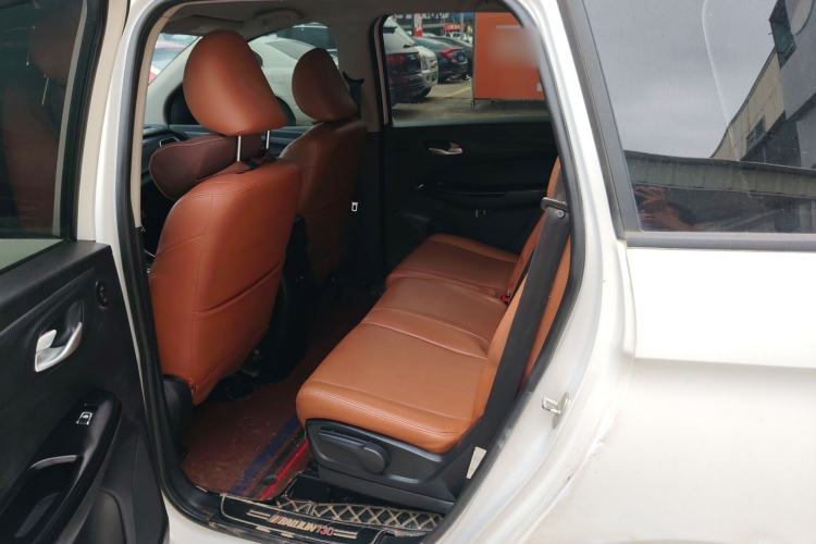 Used Baojun 730 2019 1.5T CVT Fashion Model 7 Seats China VI Emission Standard Left Rear Seat