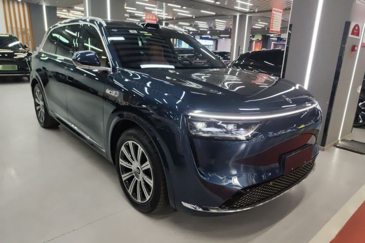 Used Hima AITO M8 2025 Model Pure Electric Max+ Six-Seat Four-Wheel-Drive Version