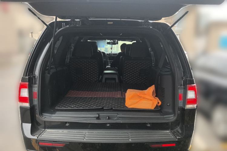 Used Lincoln Navigator 2016 3.5T AWD Trunk