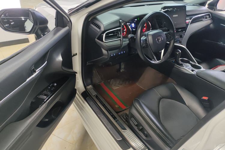 Used Toyota Camry 2023 2.0S FENGSHANG Edition
