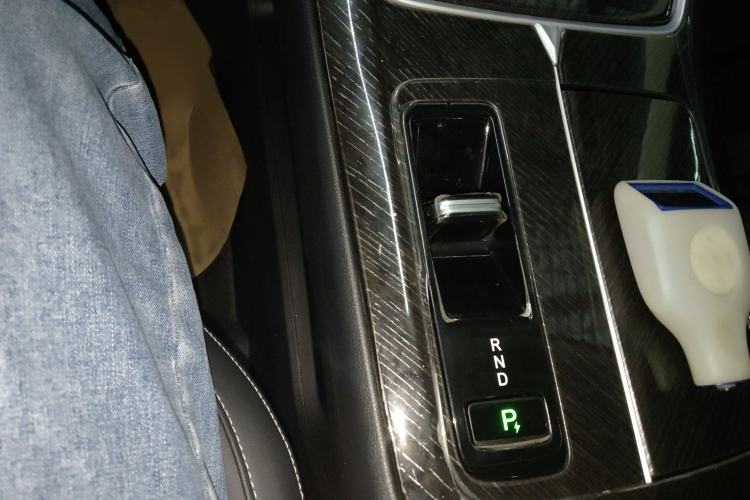 Used Venucia V DD-i 2023 60km iD Version
