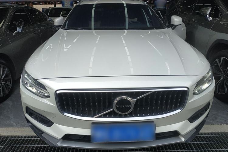 Used Volvo V90 2021 Cross Country B5 AWD Smart Range Edition