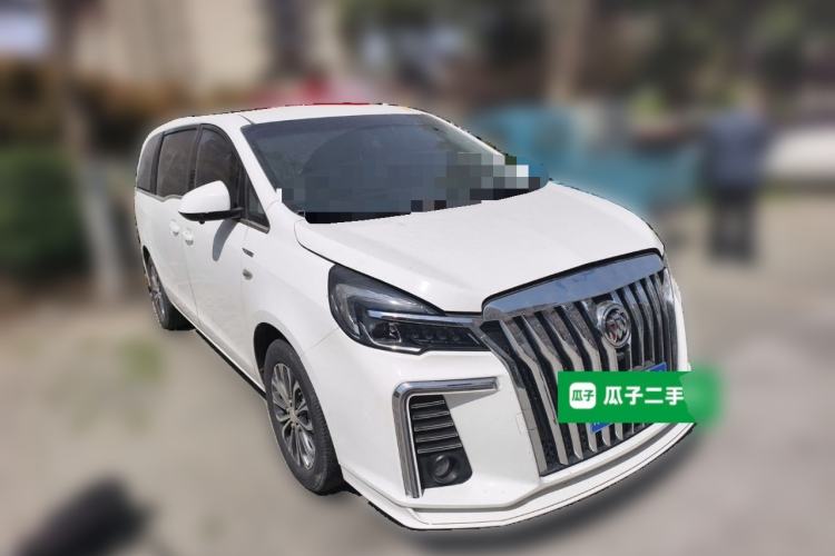 Used Buick GL8 2022 Land Cruiser Executive Class 652T Comfort Model Front Right 45 Deg