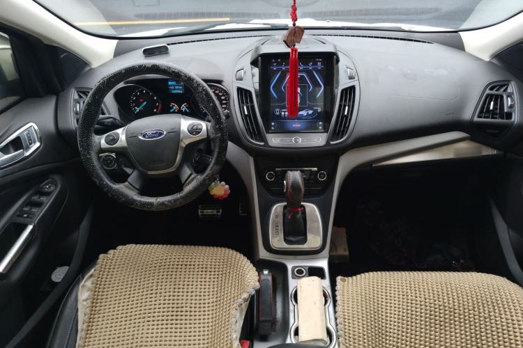 Used Ford Kuga 2015 1.5L GTDi Two-Wheel Drive Fashion Edition Center Console