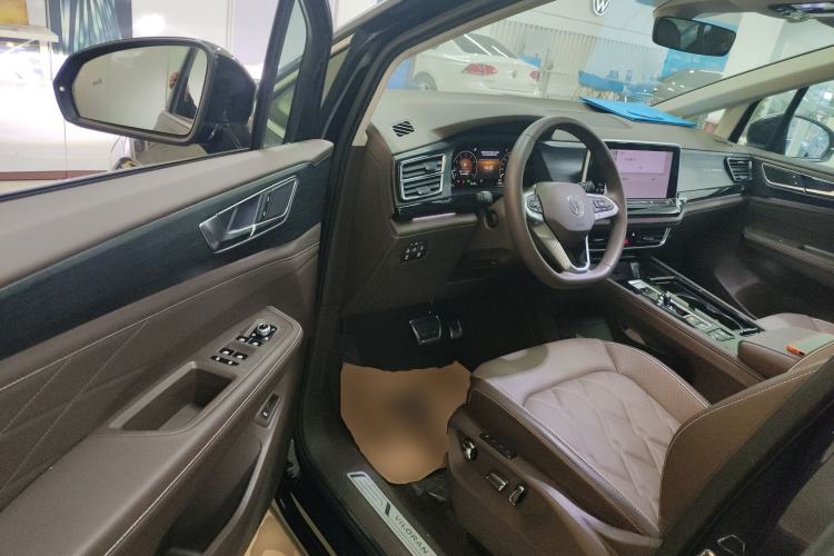 Used Volkswagen Viloran 2024 380TSI Premium Edition