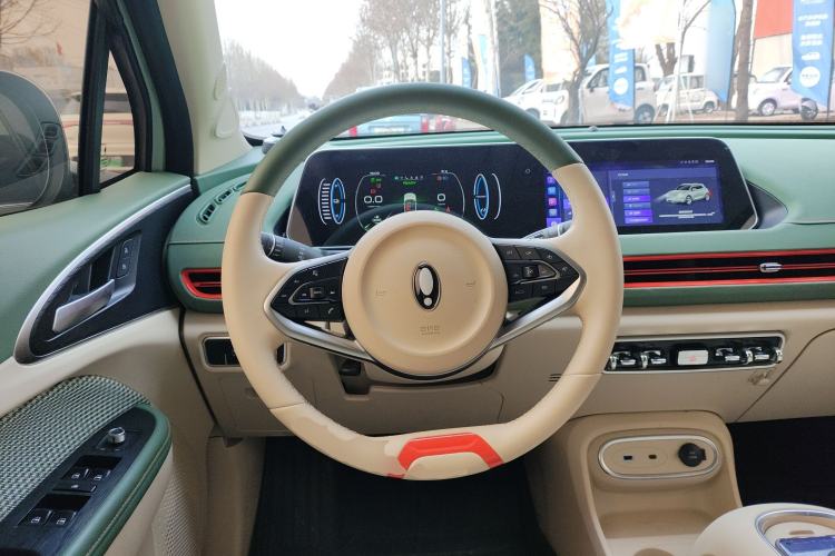 Used ORA Good Cat 2023 401 km Standard Range Luxury Version Lithium Iron Phosphate