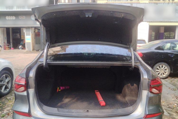 Used Chevrolet Monza 2020 Light Hybrid RS 330T Automatic Thrill Edition Trunk