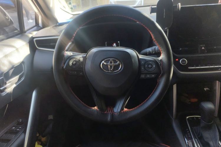 Used Toyota Corolla Cross 2024 2.0L Smart Electric Hybrid Dual-Engine Elite Edition

