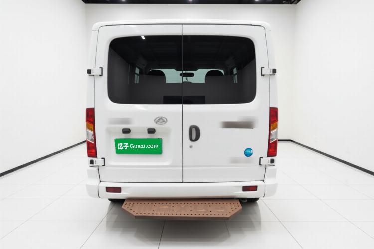 Used SAIC MAXUS Xintu V80 2021 2.0T AMT Classic Aoyuntong Short Wheelbase Ultra-Low Roof 5/6-Seater