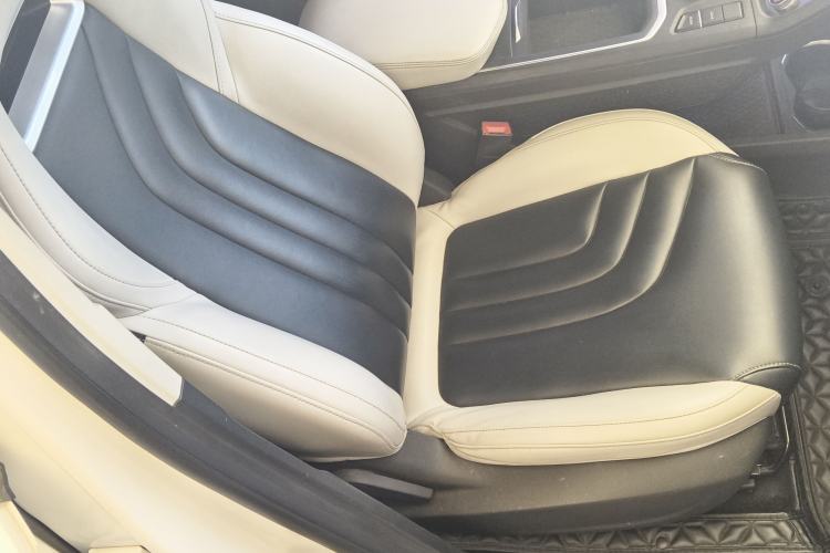 Used NETA U 2020 400 U-Shape Right Front Seat