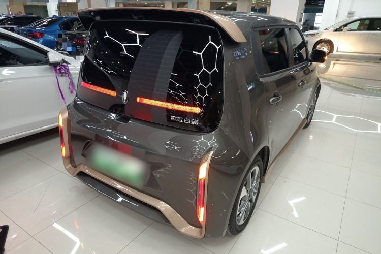 Used ORA White Cat 2022 Xiaoyue Mao Edition 360 km Luxury Model Lithium NMC Rear Right 45 Deg