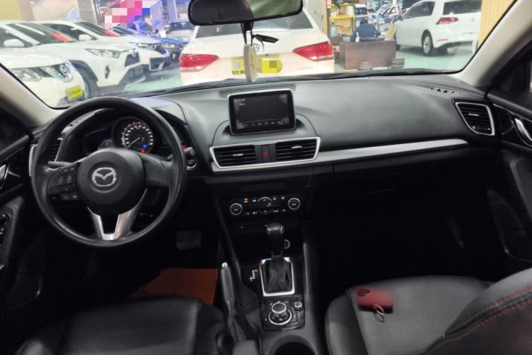 Used Mazda Mazda 3 Axela 2016 Sedan 1.5L Automatic Luxury Model
