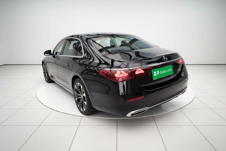 Used Mercedes-Benz E-Class New Energy 2024 E 350 e L Plug-in Hybrid Sedan Exterior 2