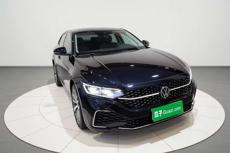 Used Volkswagen Passat 2022 330TSI Starry Luxury Edition
