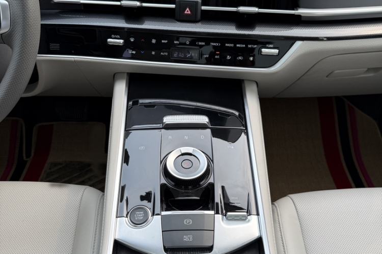 Used Kia Sportage (Chinese Domestic Model) 2023 1.5T Two-Wheel Drive Prestige Edition Gear Lever