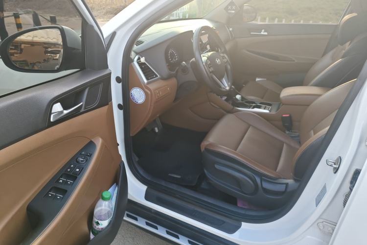 Used Hyundai Tucson 2015 1.6T Dual-Clutch Two-Wheel-Drive Smart Model
