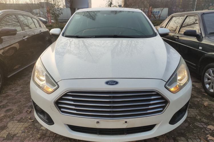 Used Ford Escort 2015 1.5L Manual Comfort Model