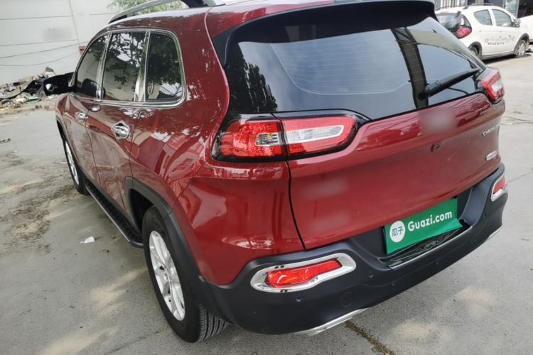 Used Jeep Cherokee 2016 2.4L Professional Smart Version Rear Left 45 Deg