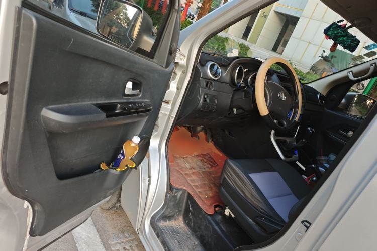 Used CHANGAN KAICHENG Ruixing M70 2019 1.5L Comfort Version 6-Seater China VI Standard Flat Roof Liftback Doors – DAM15KL
