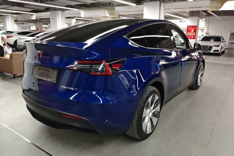 Used Tesla Model Y 2021 Long-Range All-Wheel-Drive Version Rear Right 45 Deg