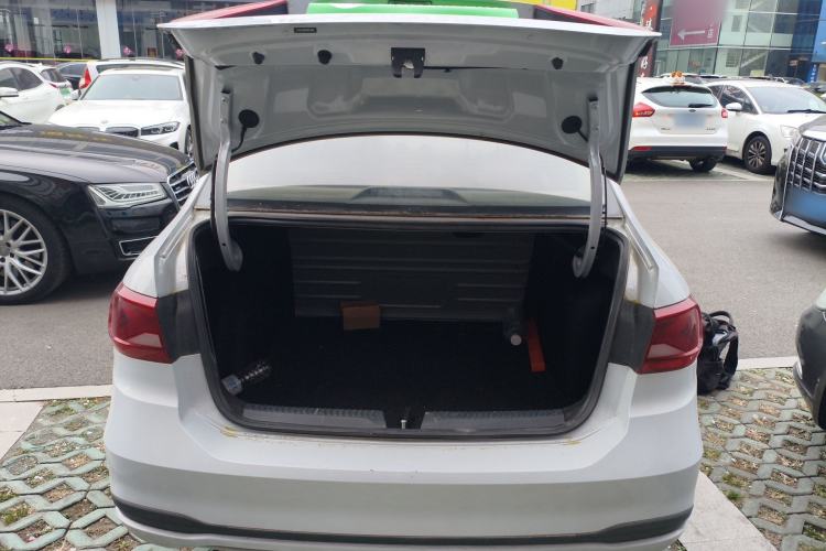 Used Jetta VA3 2021 1.5L Manual Entry-Level Version Trunk