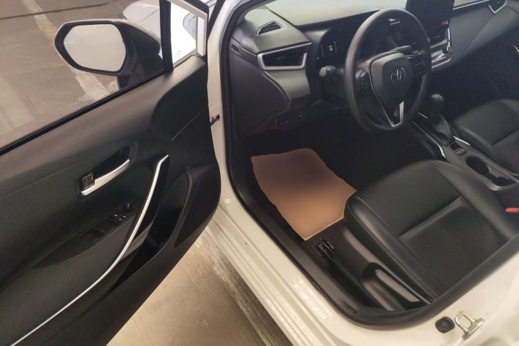 Used Toyota Corolla 2023 1.8L Smart Electric Hybrid Dual-Motor Pioneer Edition Driver Seat