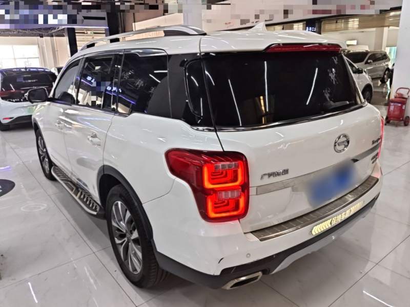 Used GAC Trumpchi GS8 2017 320T Two-Wheel Drive Luxury Smart Connectivity Version (7 Seats) — 4