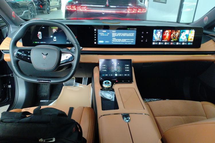 Used VOYAH PASSION 2024 PHEV Four-Wheel Drive Ultra-Long Range Flagship Model