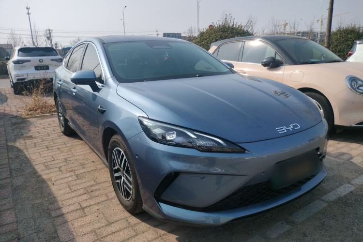 Used BYD Seal 05 DM-i 2025 DM-i Smart Drive 55KM Prestige Model Front Right 45 Deg