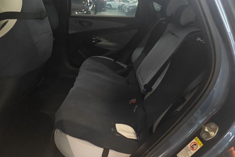 Used BYD Seal 2022 550 km Standard Range Rear-Wheel Drive Elite Version Left Rear Seat