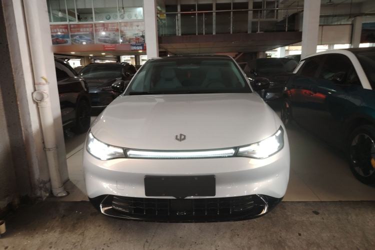 Used Leapmotor C01 2024 Pure Electric 525 Luxury Edition Front